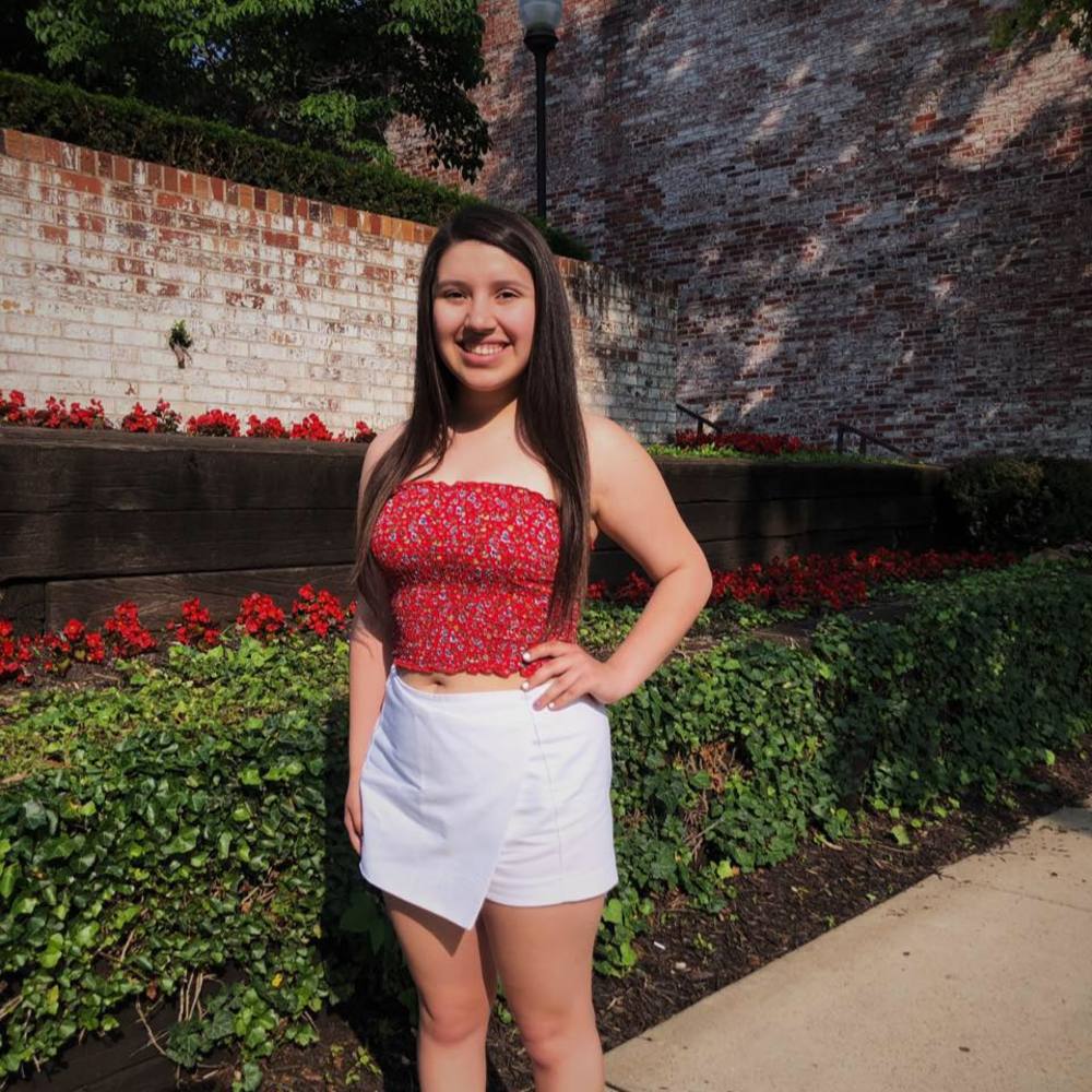 Meet your Posher, Izabella